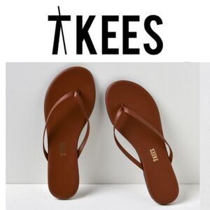 TKEES Foundations Glow Heat Wave Flip Flops Sandals NEW Size 8